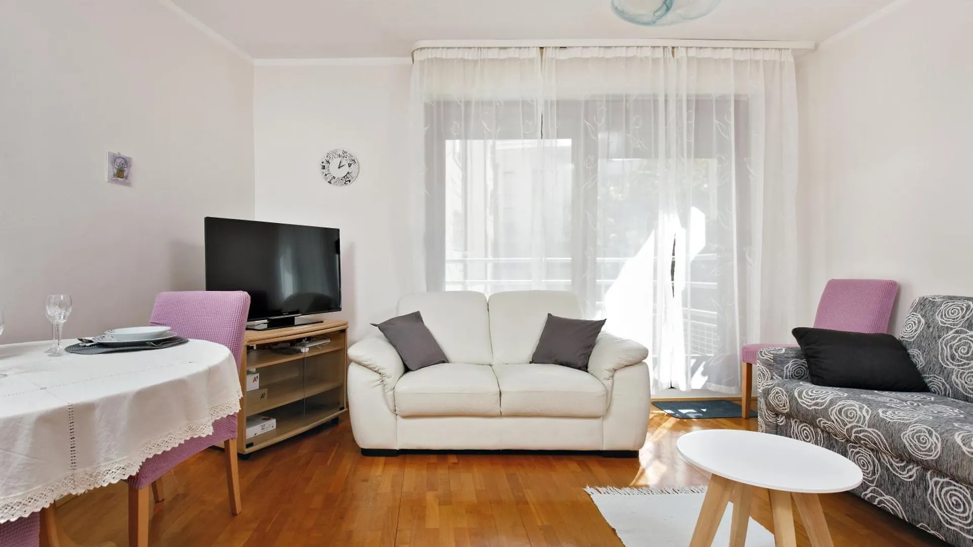 Apartment Stay By Me Split 0*,  Croácia
